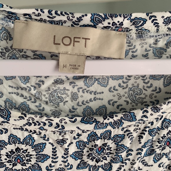 Loft White, blue, pink, navy Paisley design rayon dress size medium - Picture 2 of 6